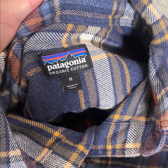 Patagonia Men's Blue and Orange Plaid Shirt - Picture 7 of 9